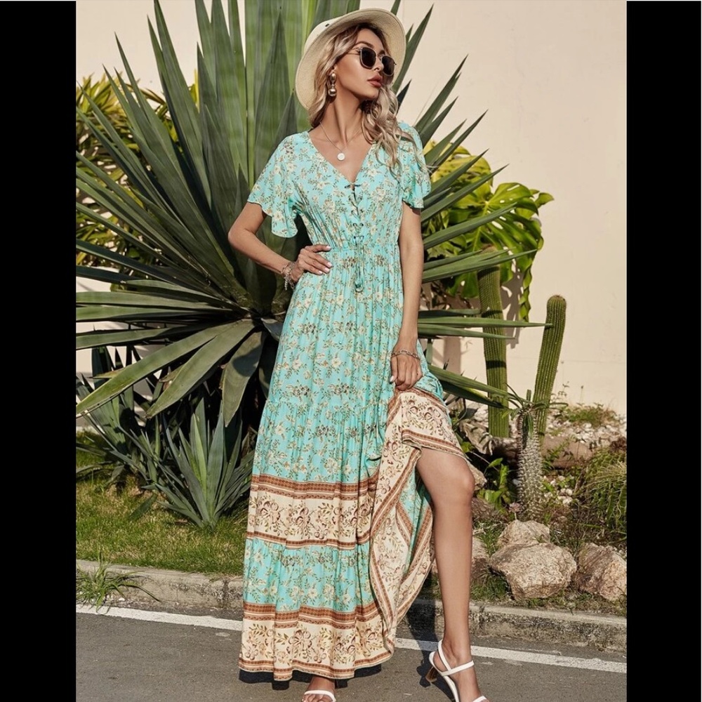 SOLD SOLD SOLD  🌸🛍🌸 Beautiful Boho long flowing dress - Picture 4 of 11